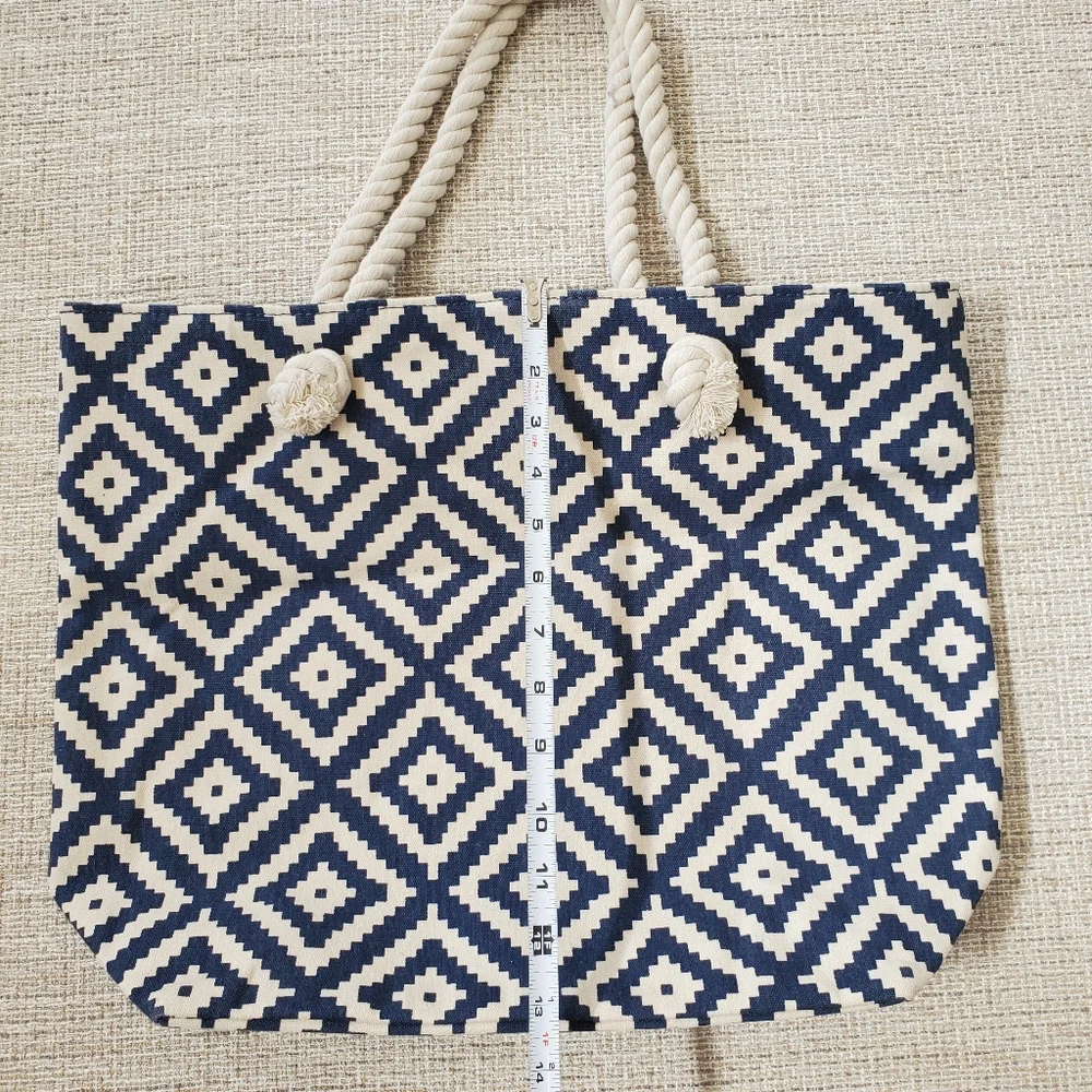 Summer & Rose Rope Handle Tote Bag - Picture 10 of 12